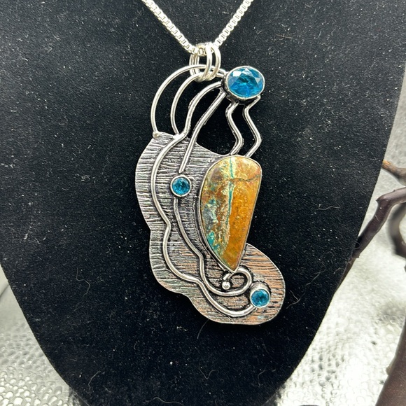 Exciting large Azurite and blue topaz pendant Sterling silver chain - Picture 3 of 9